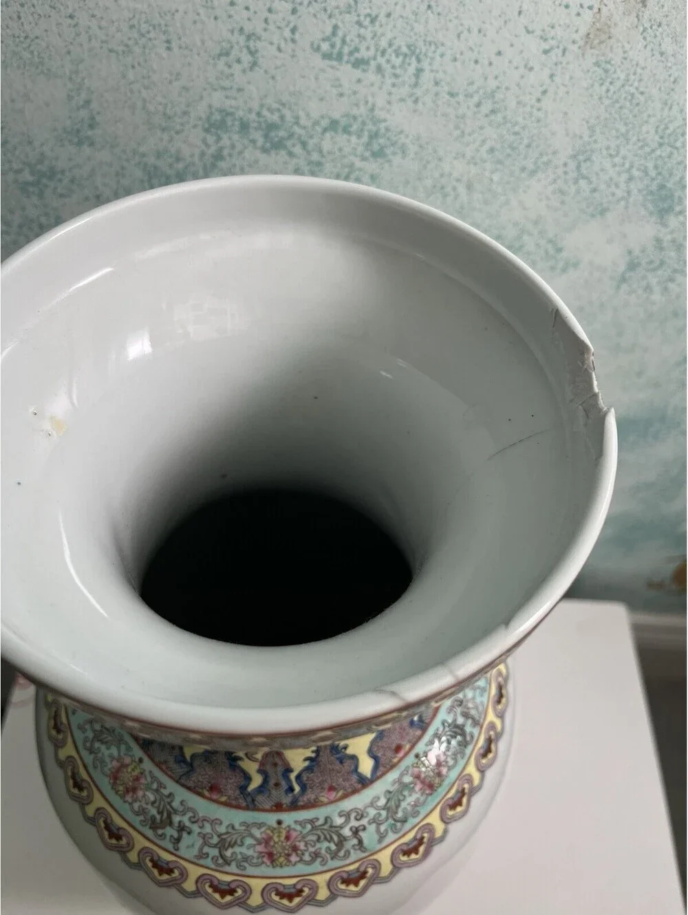 Vintage Asian Chinese Style Porcelain Flower Vase Handmade Beautiful Horses